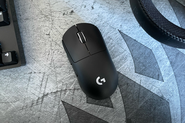 Logitech Pro X Superlight ratón gaming inalámbrico ultraligero 63g sensor HERO 25K LIGHTSPEED review